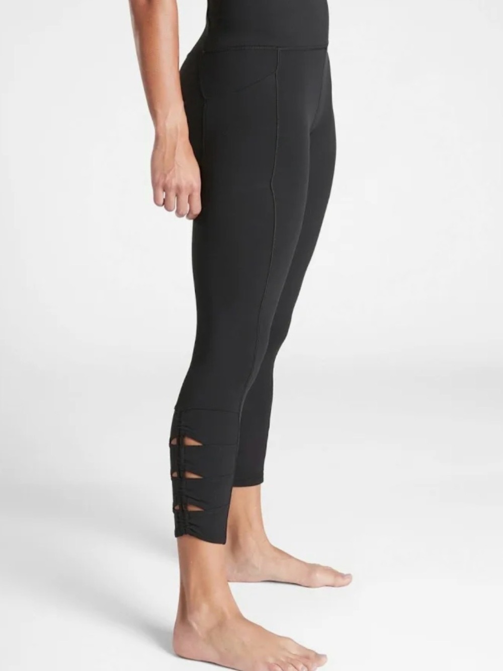 Athleta Salutation Stash Pocket Cinch 7/8 Tight